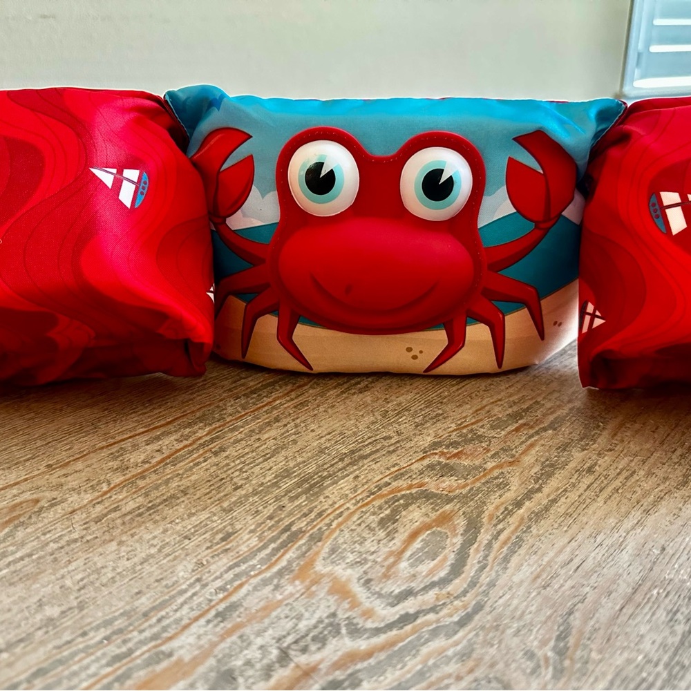 Red Crab Puddle Jumper Life Vest